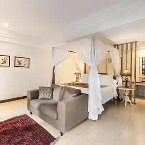 Villa Pantai Karang